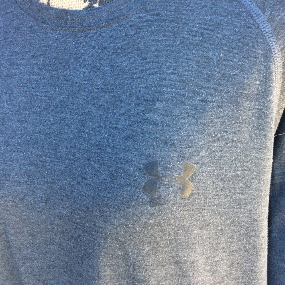 Under armor gray T-shirt - Picture 2 of 4